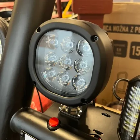 Granit, reflektor o niebieskim świetle / LED, do belek opryskiwaczy, 11046624